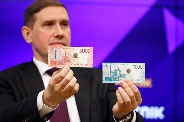 skandal-s-1000-rublevoj-kupjuroj-bank-rossii-predstavit-obnovlennuju-banknotu-v-2024-godu-c9a40b5