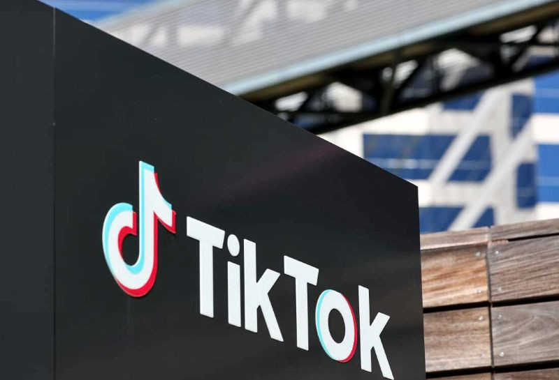 
												TikTok в США переходит под контроль инвесторов во главе с Oracle
											
